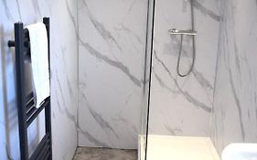 Kelpies Serviced Apartments - Mcclean